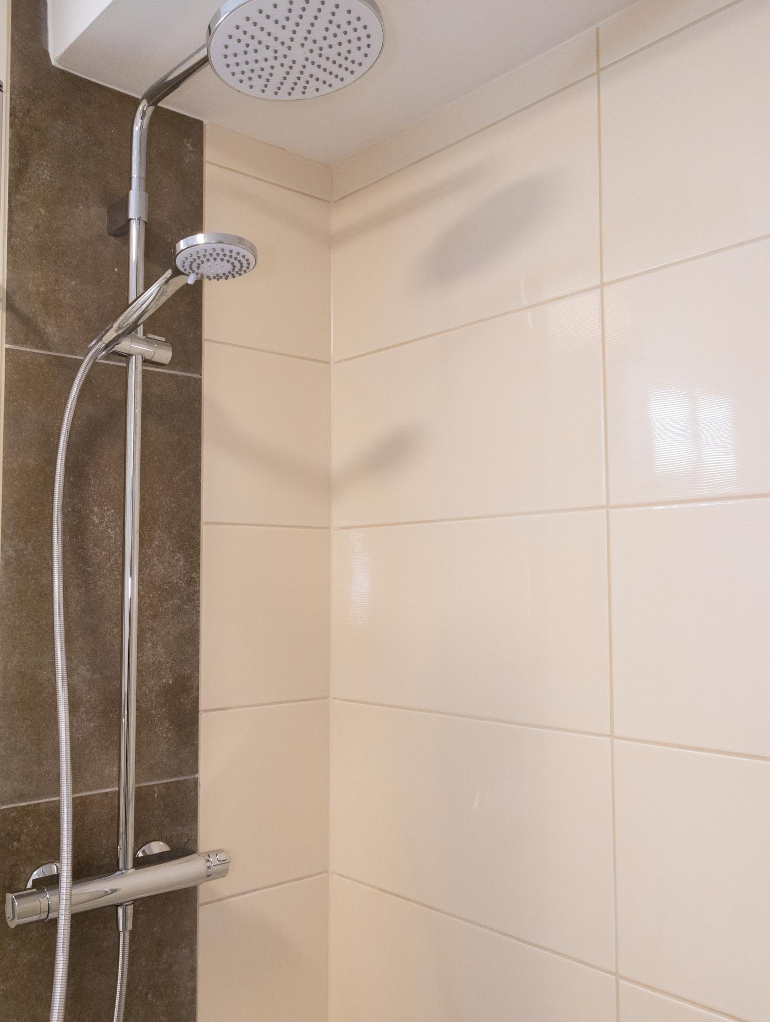 Kajüte – Badezimmer mit Dusche
